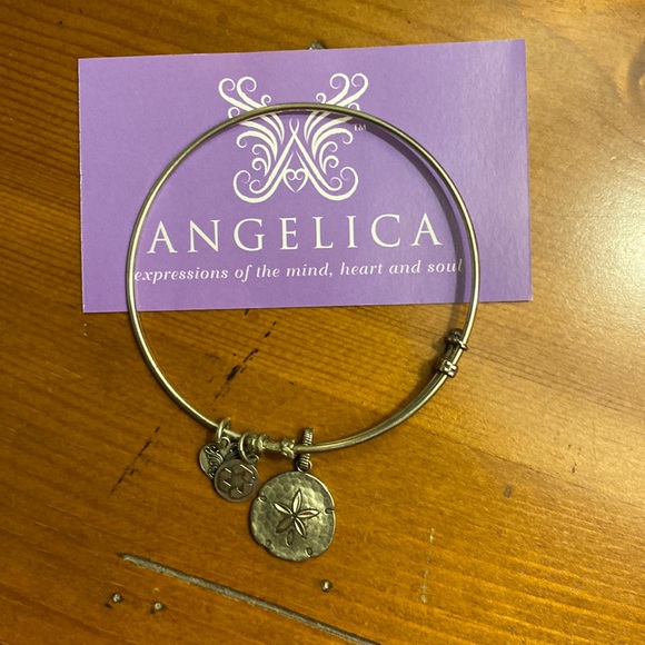 BRACELET ~ ANGELICA new in pkg ~ Sand dollar - Picture 1 of 6